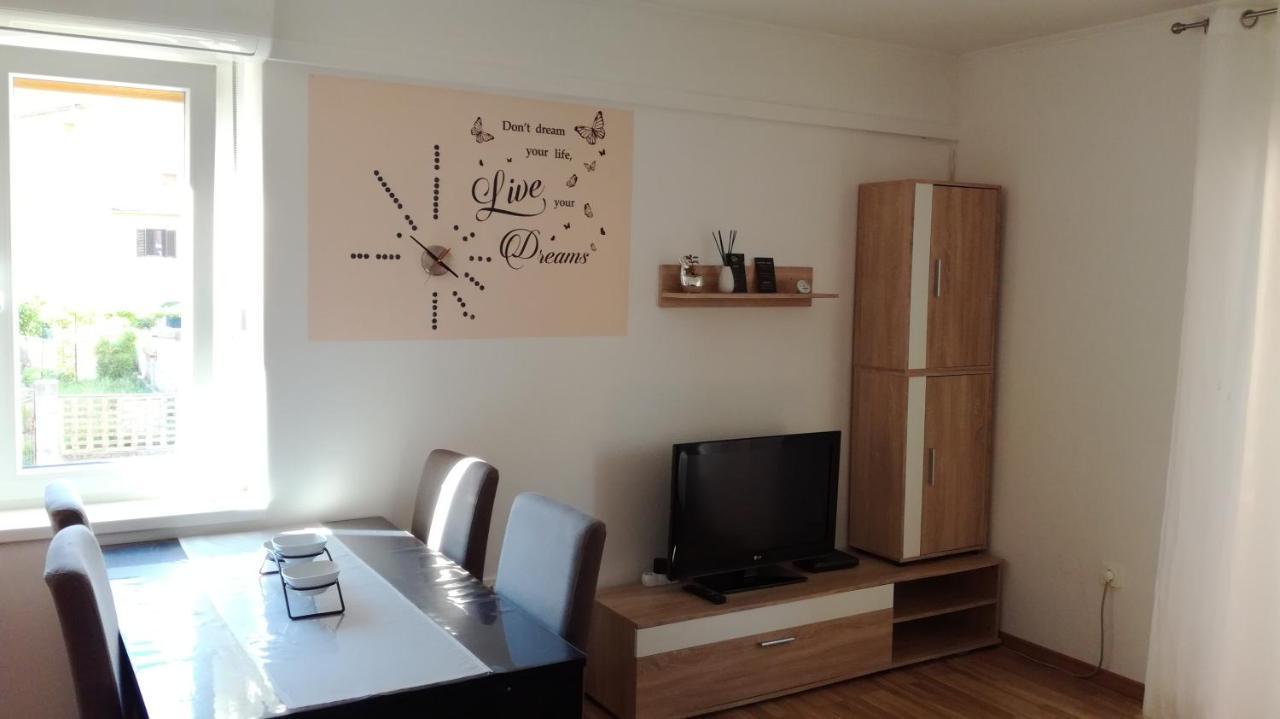 Apartma Ema Izola Esterno foto